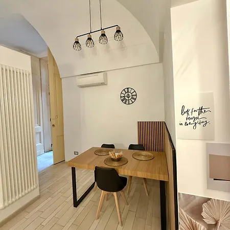 Domus Gazzara -napoli Centro Storico Дом отдыха Неаполь