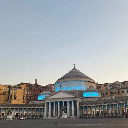 Domus Gazzara -napoli Centro Storico Nyaraló *