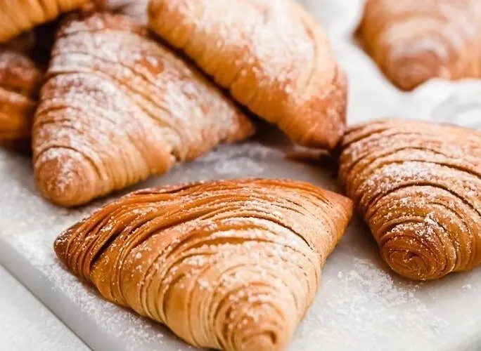 Дом отдыха Domus Gazzara -napoli Centro Storico *